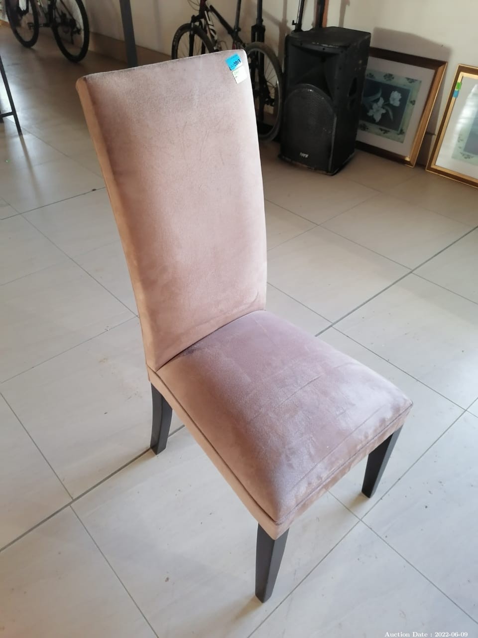 2013 - 1 x Elegant Upholstered Dining Room Chair
