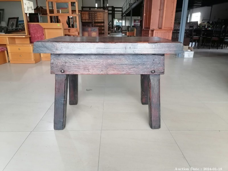 5039 - Solid Wood Table