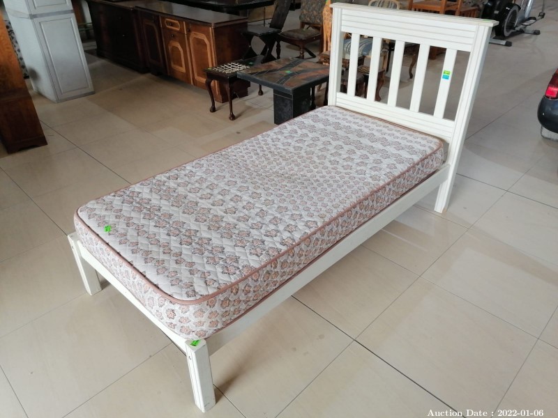 264 - Single Bed with Mattress