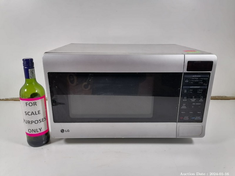 4704 - LG Digital Microwave