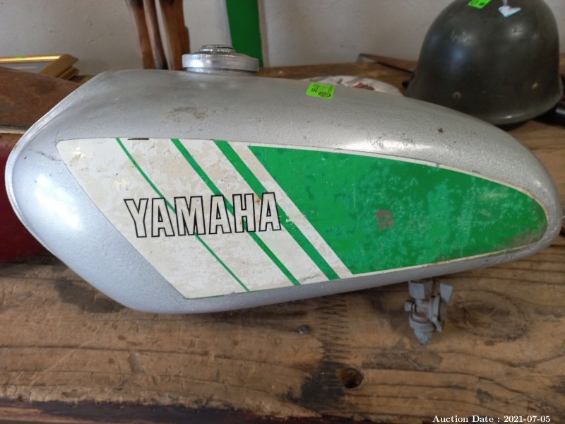 1117 - Classic Yamaha Fuel Tank