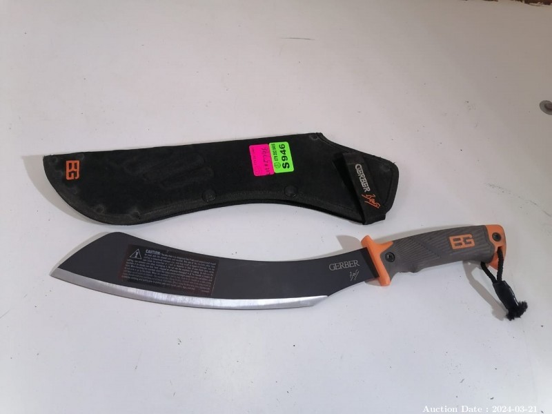 Lot 5996 - Bear Grylls Panga-Style Knife with Sheath
