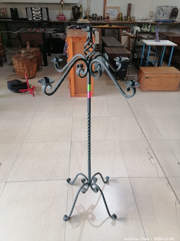 3975 - Lovely Wrought Iron Candle Holder