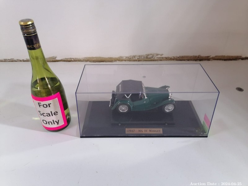 6792- 1x MG Midget 1947 (1:18) Scale Car 