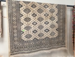 Description 309 Persian Style Carpet
