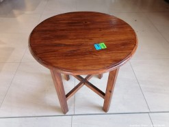 Description 2022 - 1 x Solid Wood Round Side Table