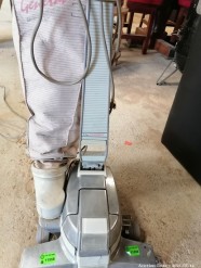 Description 1020 - Kirby Vacuum Cleaner - Guaranteed Working