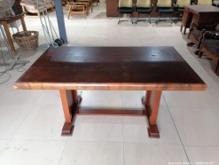 Description Lot 1419 - Solid Wood Dining Room Table