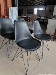 Description Lot 5836 - Set of 4 Chairs