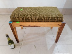Description 115 - Pretty Upholstered Stool in Solid Wood