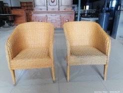 Description 7129- 2x Rattan Arm Chairs 