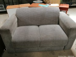Description 122 Doubel Seater Couch