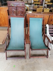 Description 112 Beach Chairs