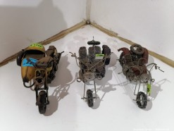 Description 1278 - Assortment of Motorbike with Sidecar Wire & Metal Art