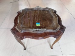Description 1273 - Unique Side Table with Tray Top