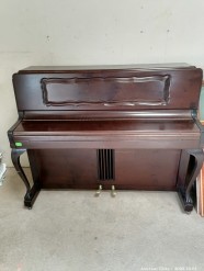 Description 514 Piano