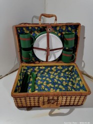 Description 1940 - 1 x Stunning Wicker Picnic Basket