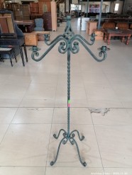 Description 3976 - Lovely Wrought Iron Candle Holder