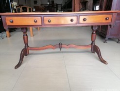Description 5364 - Solid Wood Server with Drawers
