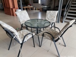 Description 5583 - Amazing Square Table with Glass Insert with 4 Chairs and Cushions