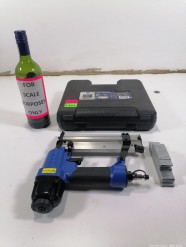 Description 3731 - 2 in 1 Combo Nail and Staple Gun Compressed Air in Case
