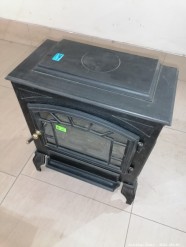 Description 1442 - Realistic Electric Fireplace Heater