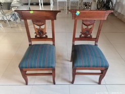 Description 1843 - 2 x Stunning Hardwood & Upholstered Chairs