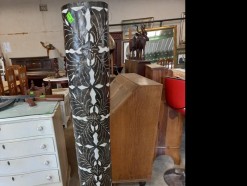 Description 607 - Stunning Large Standing Lamp with Metal Cutout Pattern