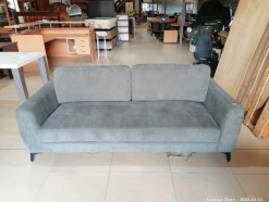 Description 2944 - 2 Seater Couch with Cushions