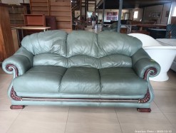 Description 4100 - 3 Seater Leatherette Couch