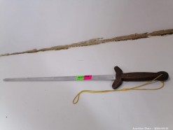 Description Lot 6007 - Long Sword-Style Knife