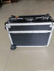 Description 5363 - Make-Up Artists Suitcase on Wheels