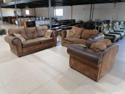 Description 1363 - Comfortable Lounge Suite