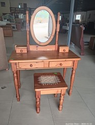 Description 3660 - Wonderful Dressing Table with Drawers, Oval Mirror and Riempie Stool