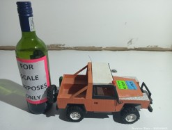 Description 2345 - Amazing Cardboard Land Rover Model