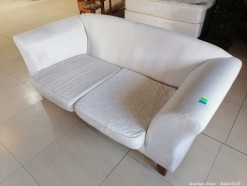 Description 2322 - Wetherly Couch 3 Seater