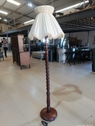 Description 7119- 1x Wooden Lamp Stand 