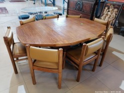 Description 187 - 8 SEATER DINING ROOM TABLE 