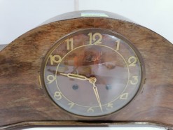 Description 1268 - Vintage Mantle clock