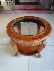Description 2165 - Stunning Round Table with Carving Detail with Glass Top