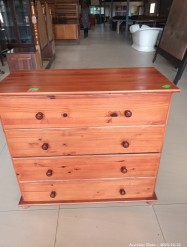 Description 4106 - Solid Wood Chest of Drawers