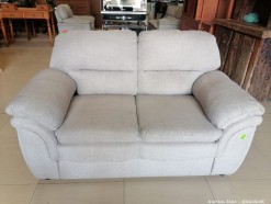 Description 5348A - Lovely 2 Seater Upholstered Couch