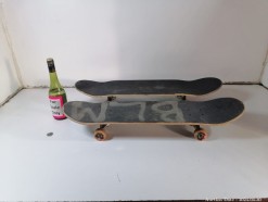 Lot 6966- 2x Assorted Skateboards 