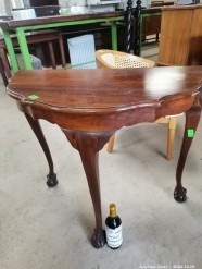 Description 513 Vintage Imbuia Table