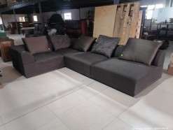 Description 2500 - Beautiful L-Shape Lounge Suite with Cushions