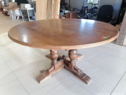 Description 2443 - Stunning Large Round Dining Room Table which is Expandable