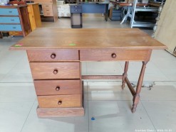Description 2856 - Stunning Solid Wood Writing Desk with Drawers