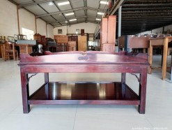 Description 5683 - Stunning Solid Wood Coffee Table