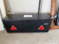 Description 526 Grip Metal Bolt - on Cargo / Toolbox. Fits any Vehicle