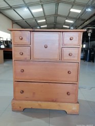 Description 7116- 1x Wooden Chest Of Drawers 